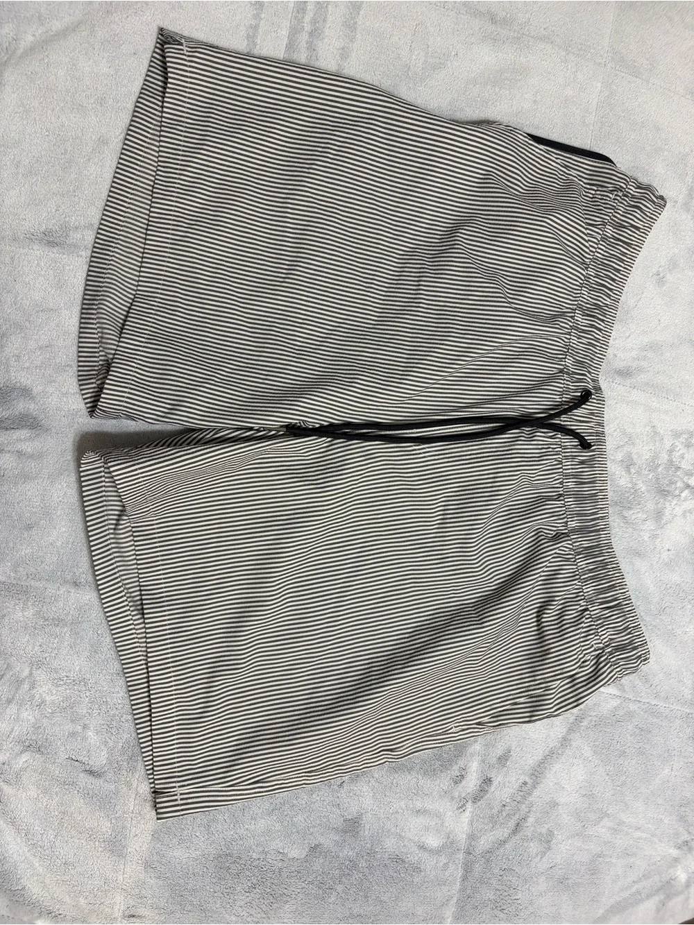 Goodfellow & Co black white